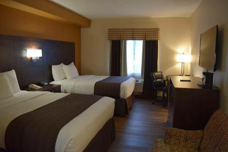 Days Inn By Wyndham Leamington Esterno foto